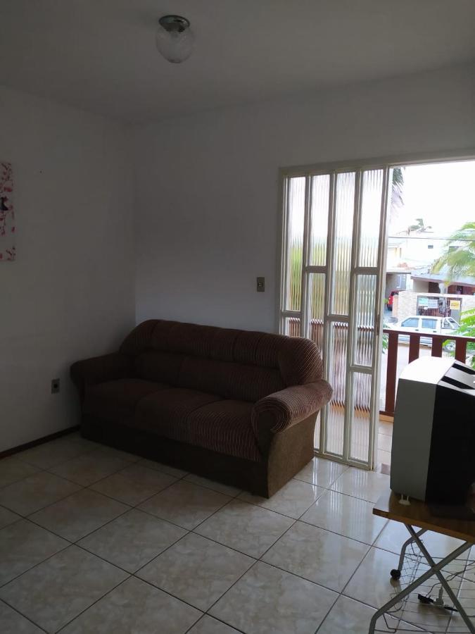 Apto 01 Apartamento